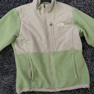 The North Face women’s (Large)
